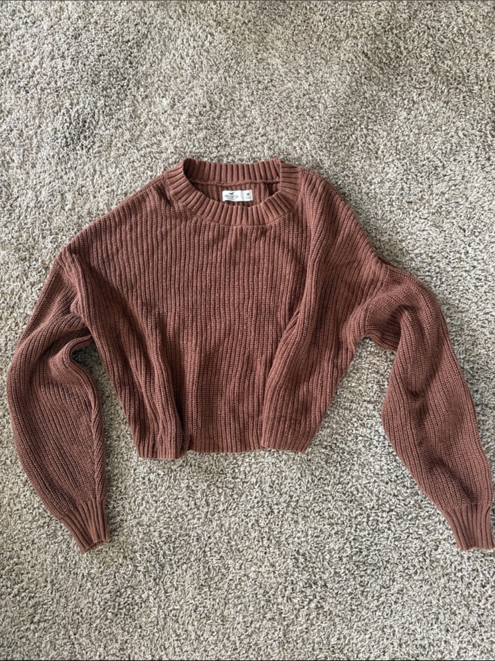 Hollister Cropped Ribbed Crew Sweater in Mauve Brown